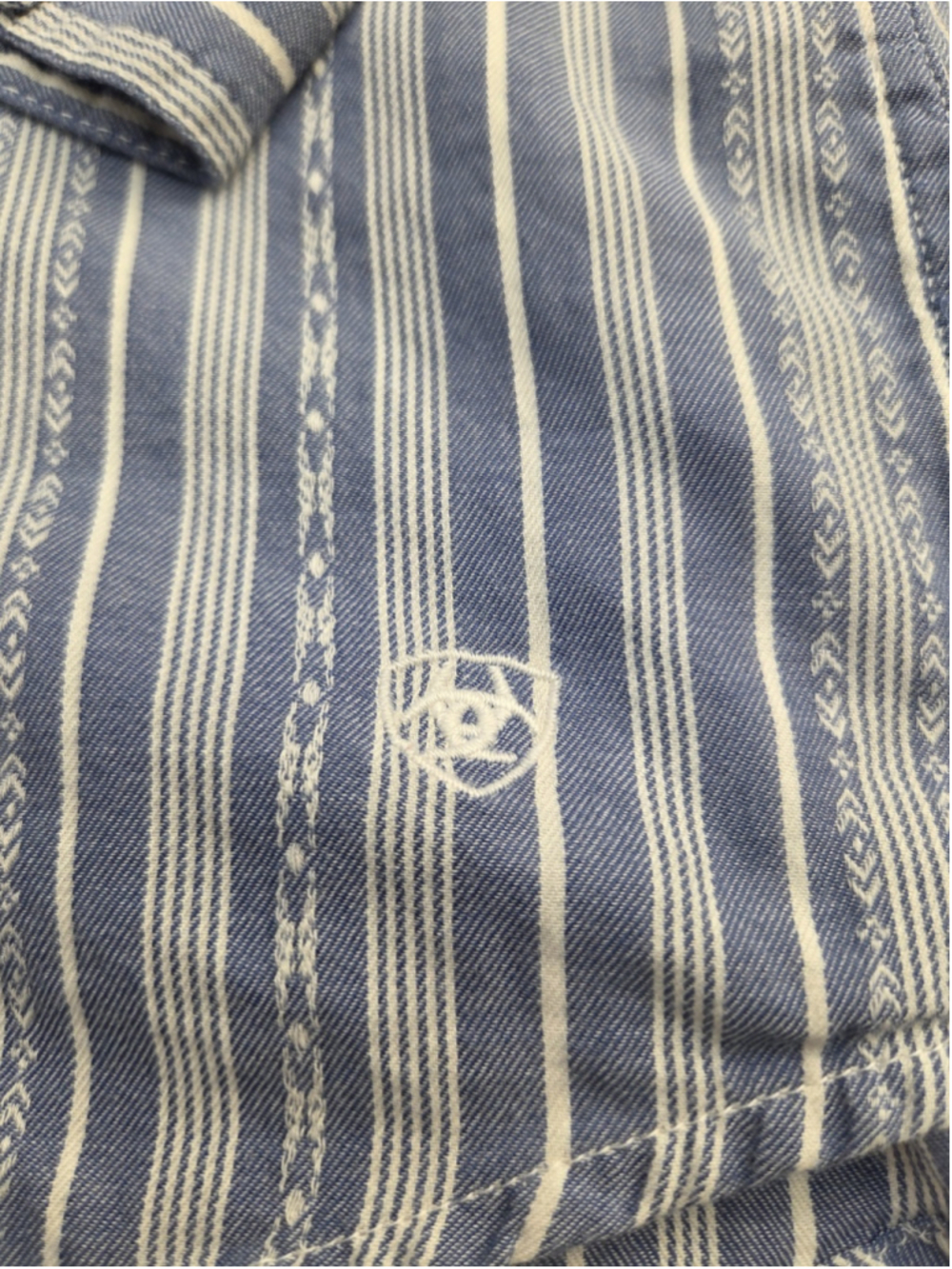 Ariat R.E.A.L. Women’s XL Western Snap Shirt Blue White Stripe #1841